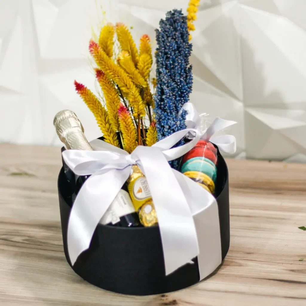 Nossa Box Cecilia éUm presente completo e elegante para surpreender em qualquer ocasião especial com um toque de requinte