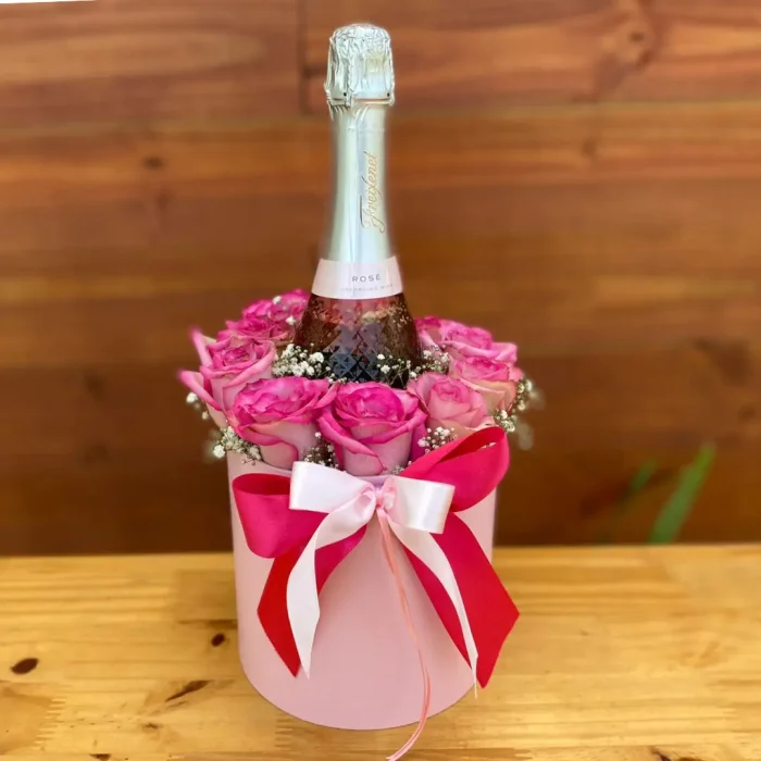 Box com rosas, floricultura online, Flores pare presente