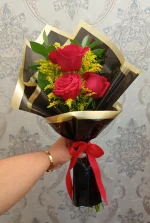 Ramalhete com 03 Rosas