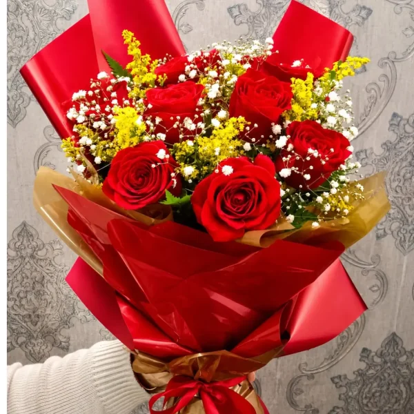 Buquê coreano com rosas vermelhas